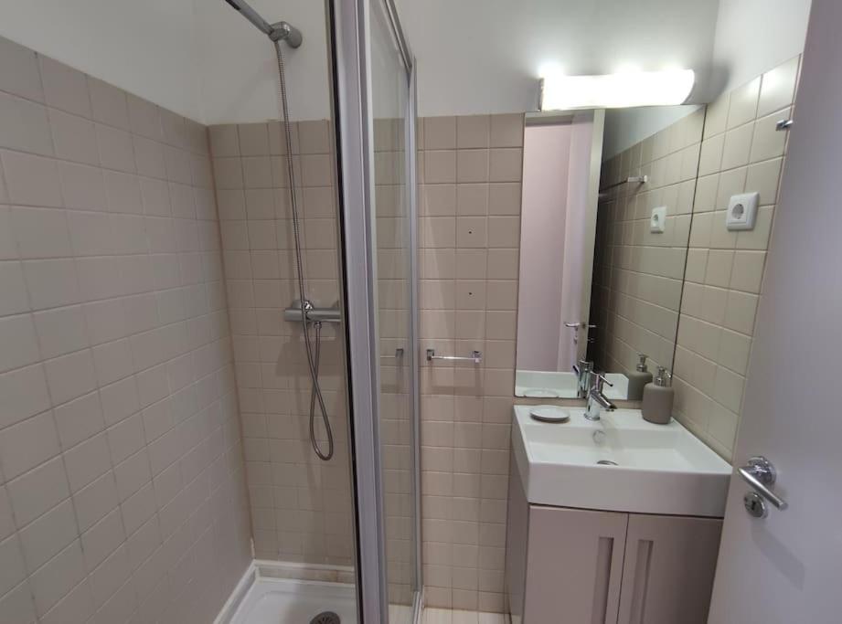 Alvares Cabral Apartamento C Apartment Porto Luaran gambar